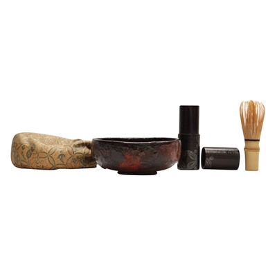 Lot 17 - A Japanese tea ceremony travelling set, Edo - Meiji period