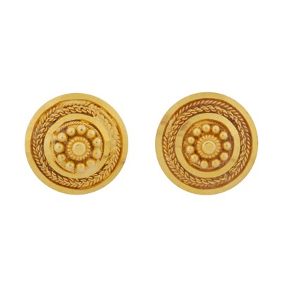 Lot 119 - A pair of disc stud earrings
