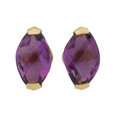 Lot 290 - A pair of amethyst clip earrings