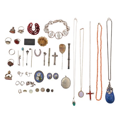 Lot 253 - A collection of silver and costume jewellery
