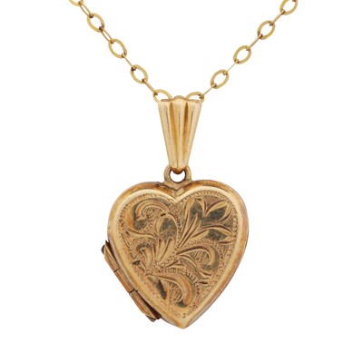Lot 9 - A heart lock pendant necklace