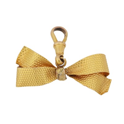 Lot 125 - A bow brooch pendant