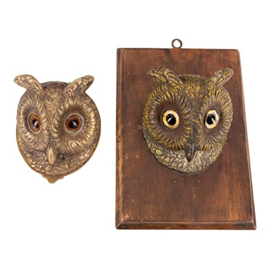 Lot 134 - A matched Owl's Head desk set, late19th / early 20th century