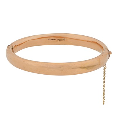 Lot 133 - A hinged bangle