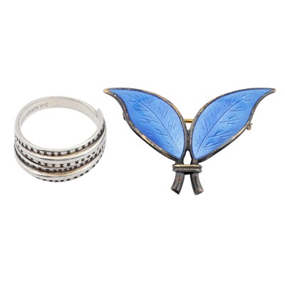 Lot 107 - David Anderson | A blue enamel leaf brooch and a ring
