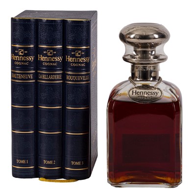 Lot 287 - Hennessy Cognac Silver Top Library Decanter - 1 bottle