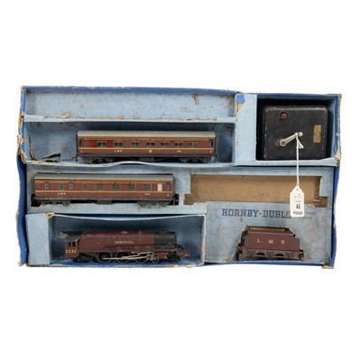 Lot 364 - Hornby, a collection of 00 gauge railway sets