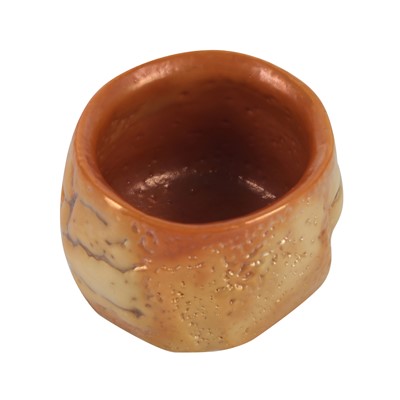Lot 71 - A Japanese Shino ware sake cup (guinomi) by Tomio Suzuki (Japanese, b. 1948, Kyoto)
