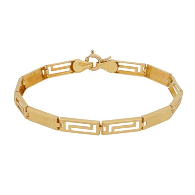 Lot 187 - A gate bracelet