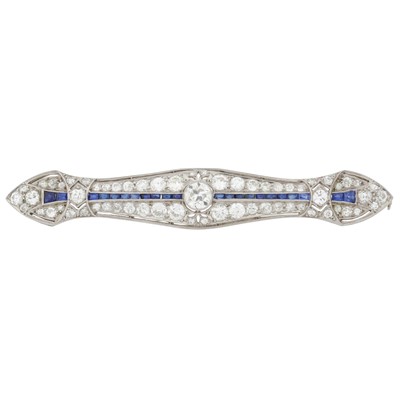 Lot 70 - A diamond and sapphire brooch