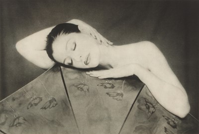 Lot 243 - Vee Speers (b.1962)