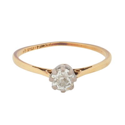 Lot 138 - A diamond single stone ring