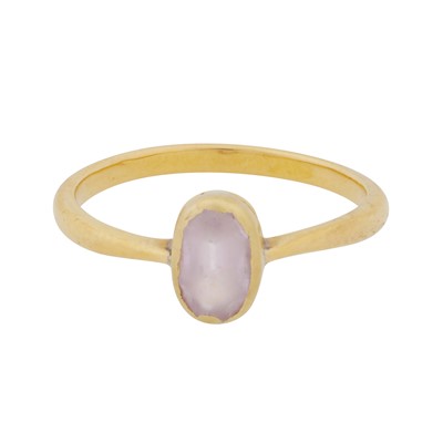 Lot 285 - A tourmaline single stone ring