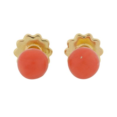 Lot 92 - A pair of coral stud earrings