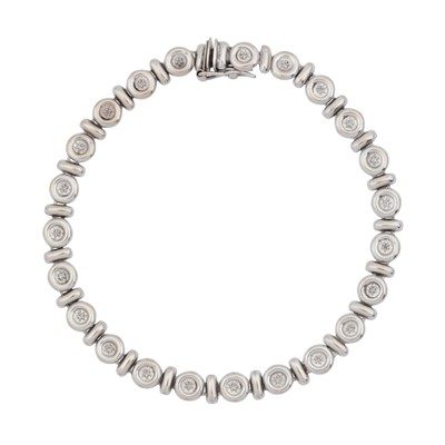 Lot 169 - A white sapphire line bracelet