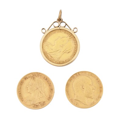 Lot 341 - GB Gold Coins - A group of three 22ct gold Half Sovereigns