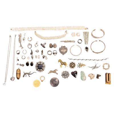 Lot 268 - A collection of silver and costume jewellery