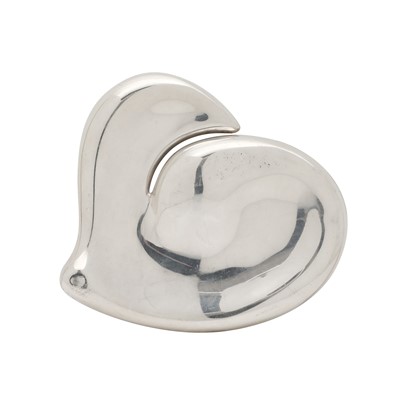Lot 226 - Tiffany & Co. by Elsa Peretti Silver Heart Belt Buckle