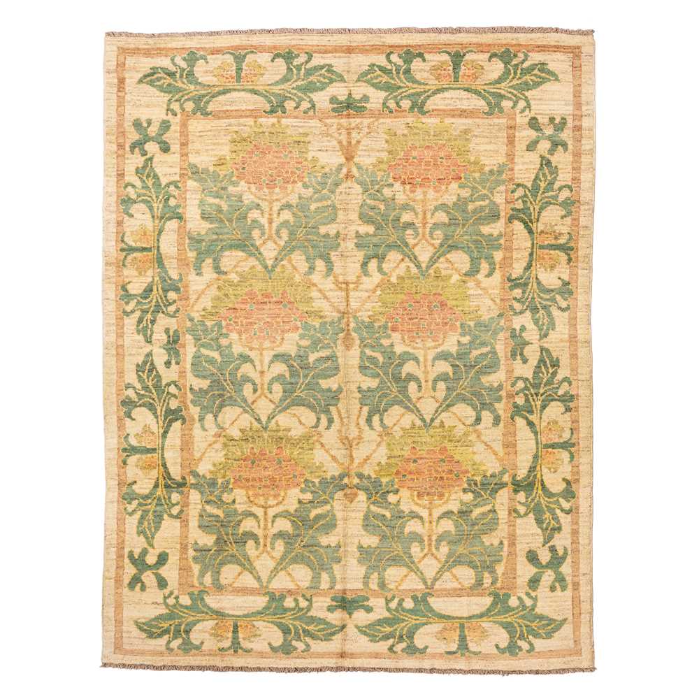 Lot 87 - A fine Arts & Crafts design carpet