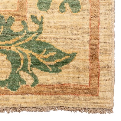 Lot 87 - A fine Arts & Crafts design carpet