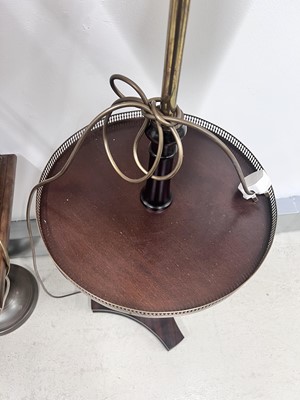 Lot 85 - Vaughan (attributed), A pair of Regency style mahogany lamp tables