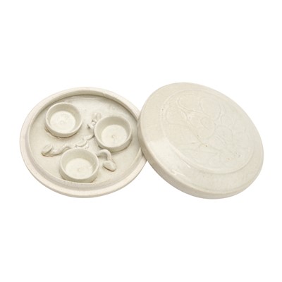 Lot 274 - A Chinese qingbai cosmetic box and cover, Song dynasty