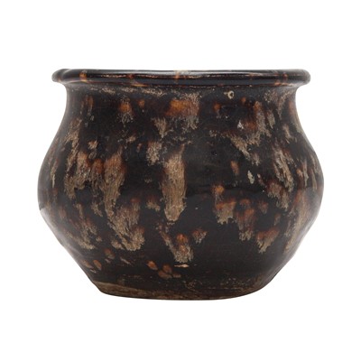 Lot 284 - A Chinese Jizhou 'tortoiseshell' jar, Song dynasty