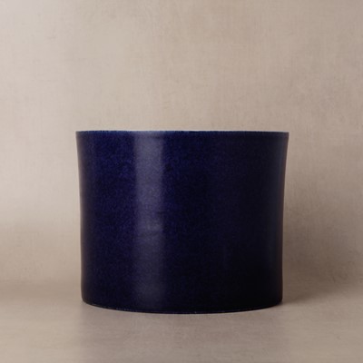 Lot A rare Chinese powder-blue gilt-decorated brush pot, Qing dynasty, Kangxi period