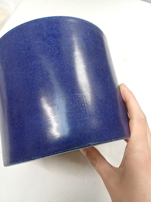 Lot 300 - A rare Chinese powder-blue gilt-decorated brush pot, Qing dynasty, Kangxi period