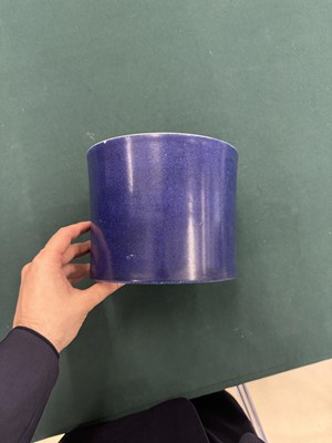 Lot 300 - A rare Chinese powder-blue gilt-decorated brush pot, Qing dynasty, Kangxi period