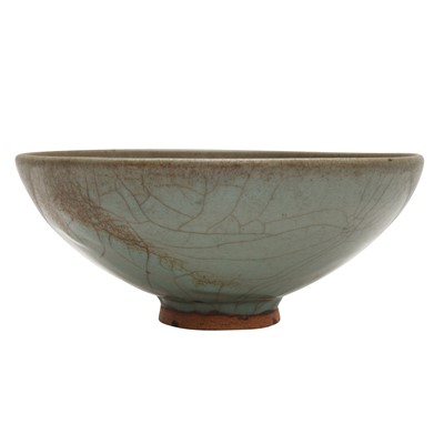 Lot 276 - A Chinese Jun crackle-glazed bowl, Song - Jin dynasty