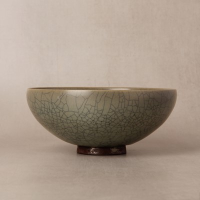 Lot 293 - A rare Chinese Jun crackle-glazed 'bubble' bowl, Yuan dynasty