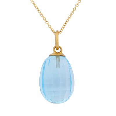 Lot 47 - A topaz pendant necklace