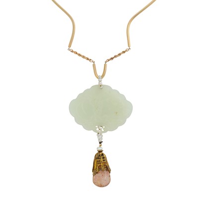 Lot 223 - A jade, pearl, and quartz pendant necklace