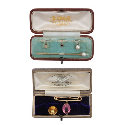 Lot 203 - A collection of jewellery