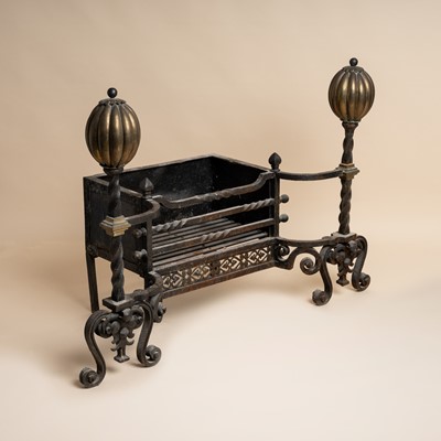 Lot 173 - Arts and Crafts