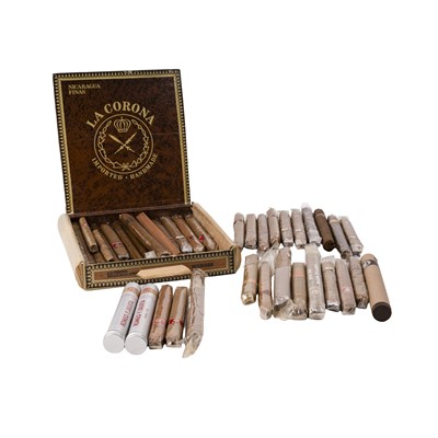 Lot 434 - A collection of cigars including a La Corona Nicaragua Finas cigar box and contents