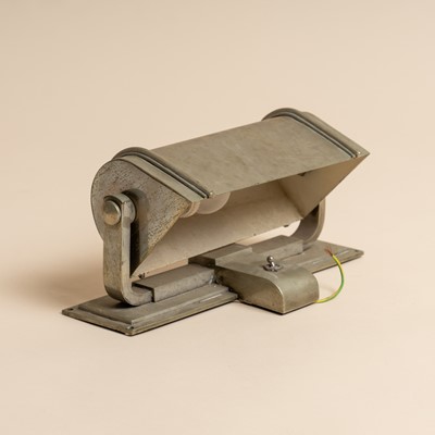 Lot 193 - Maison Desny, Paris