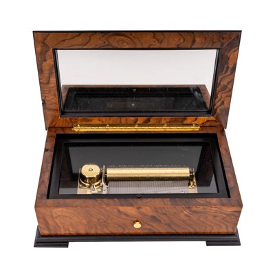 Lot 154 - A 19th Century style Reuge Music Swiss CH 3/72 music box