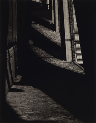 Lot 422 - Lee Miller (1907-1977)