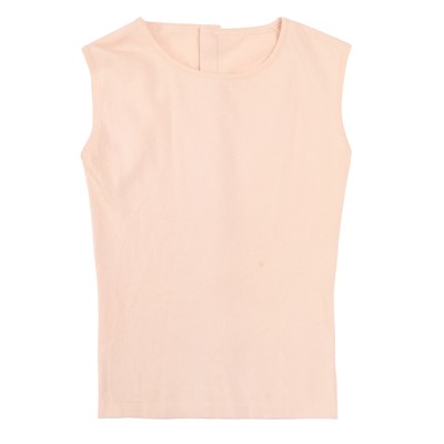 Lot 34 - Chanel Pink Cashmere Logo Sleeveness Knit