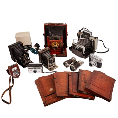 Lot 114 - Mixed cameras