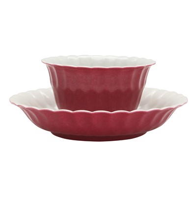 Lot 313 - A Chinese ruby-back cup and saucer, Qing dynasty, 18th/19th century