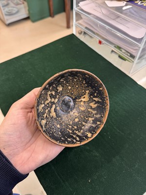 Lot 458 - A Chinese Jizhou 'tortoiseshell' bowl, Song dynasty bowl