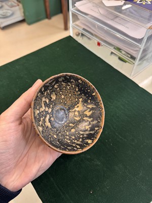 Lot 458 - A Chinese Jizhou 'tortoiseshell' bowl, Song dynasty bowl