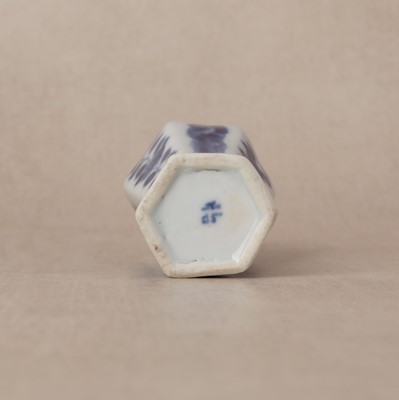 Lot 11 - A small Chinese blue and white 'lady' hexagonal vase, Qing dynasty, Kangxi period