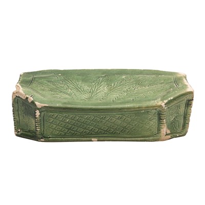 Lot 287 - A Chinese green-glazed pottery pillow, Jin dynasty