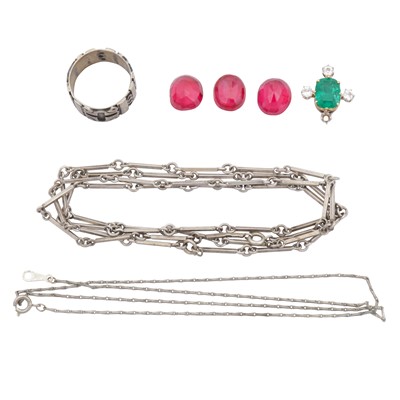 Lot 257 - A collection of silver jewellery and synthetic rubies