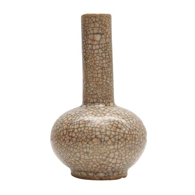 Lot 698 - A Chinese Ge-type bottle vase, 19th / 20th century