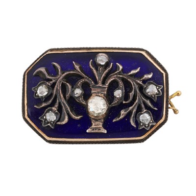 Lot 60 - A Georgian diamond and enamel brooch
